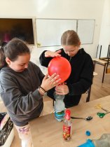Mała Politechnika SP4 - prawa fizyki i chemii